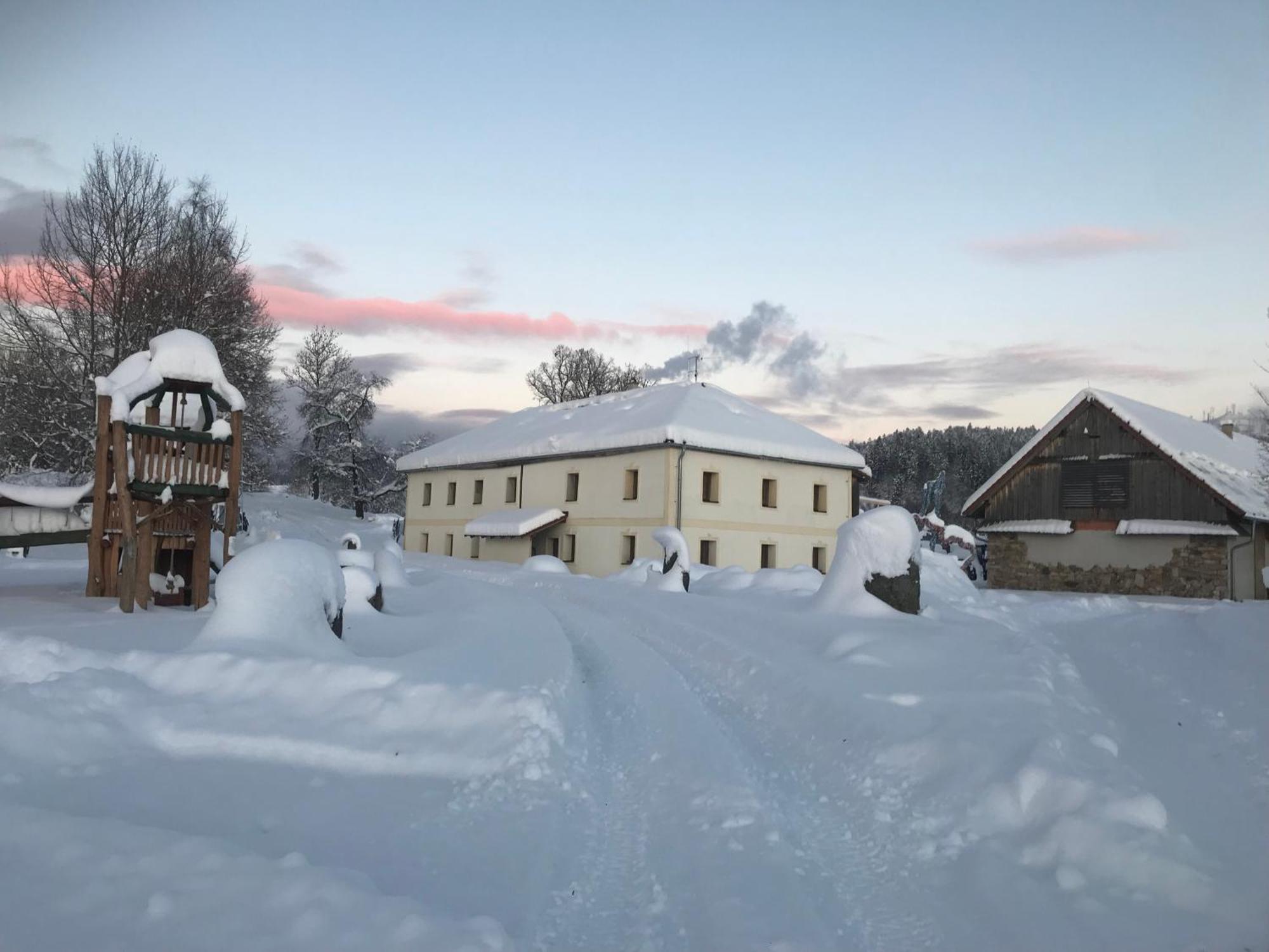 Pension Slunecna Bed & Breakfast Zelnava Exterior photo